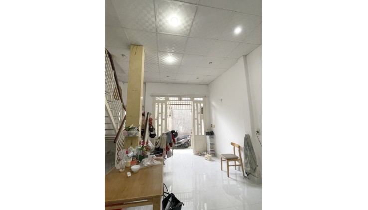 Bán Nhà 2 Tầng 4.6x10 3PN chỉ 3.x tỷ Gần Vạn Phúc City Hiệp Bình Phước Thủ Đức Vào Ở Ngay
